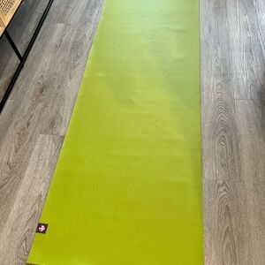 Manduka eKO SuperLite NONTOXIC Travel Yoga Mat